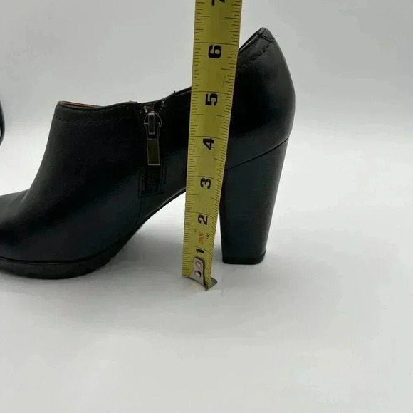 Clarks Lida Palmer Black Leather Stacked Heel Ankle Dress Bootie Womens Size 9 M - Picture 9 of 13